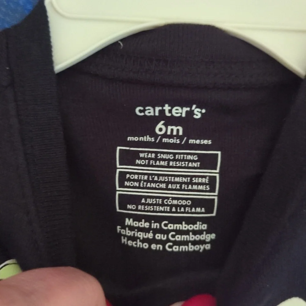 CARTER's Black Skeleton Pajamas with Glow Bones 6M NWT Unisex